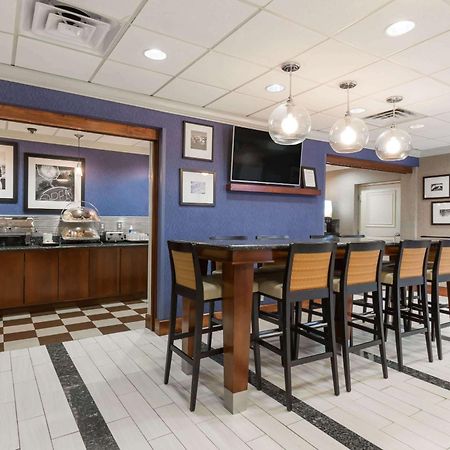 Wingate By Wyndham Springfield Hotell Exteriör bild